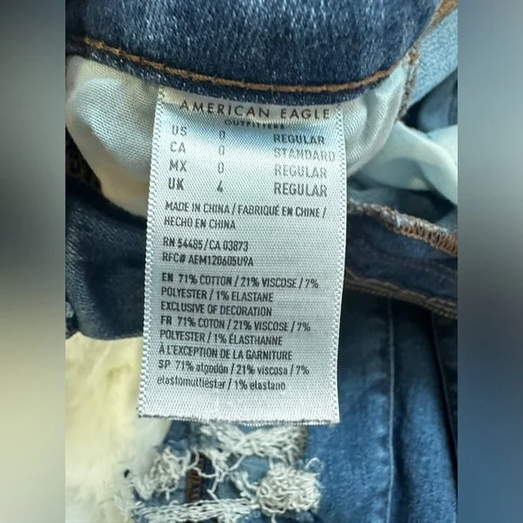 American Eagle Hi-Rise Distressed Jeggings - Picture 10 of 16